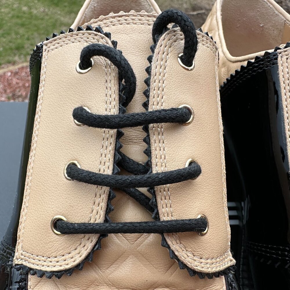 Chanel 18A Beige/Black Leather/Patent Leather Lace Up Oxford Shoes Size 39.5 - Picture 7 of 16